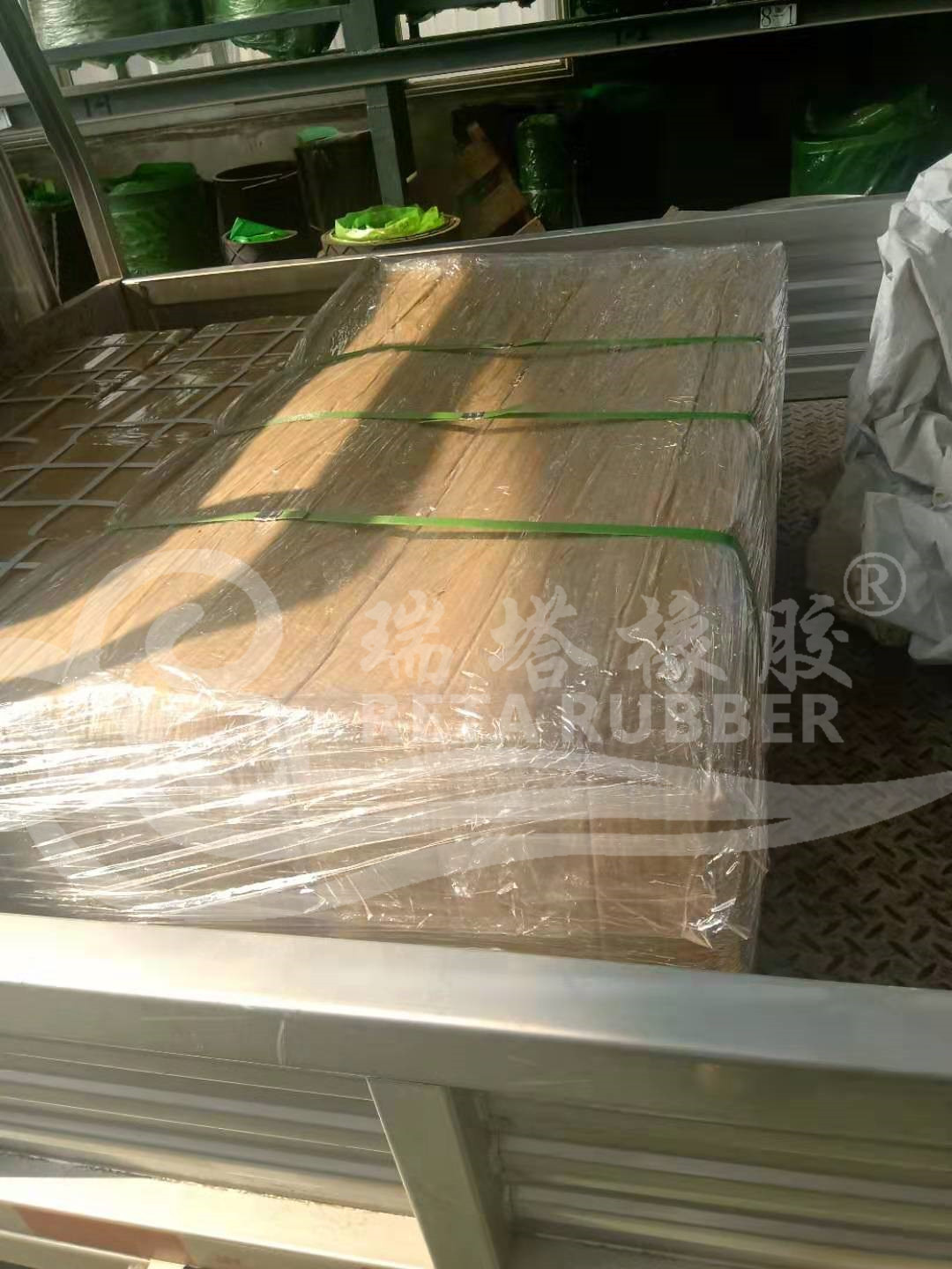 5d537e23b0663.jpg 5d537e23b0663.jpg